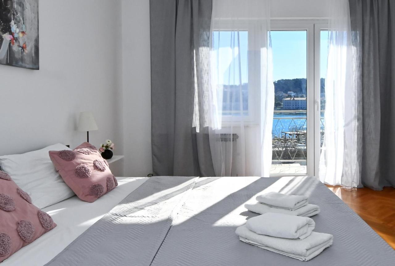 Holiday House Vukman Traù Esterno foto